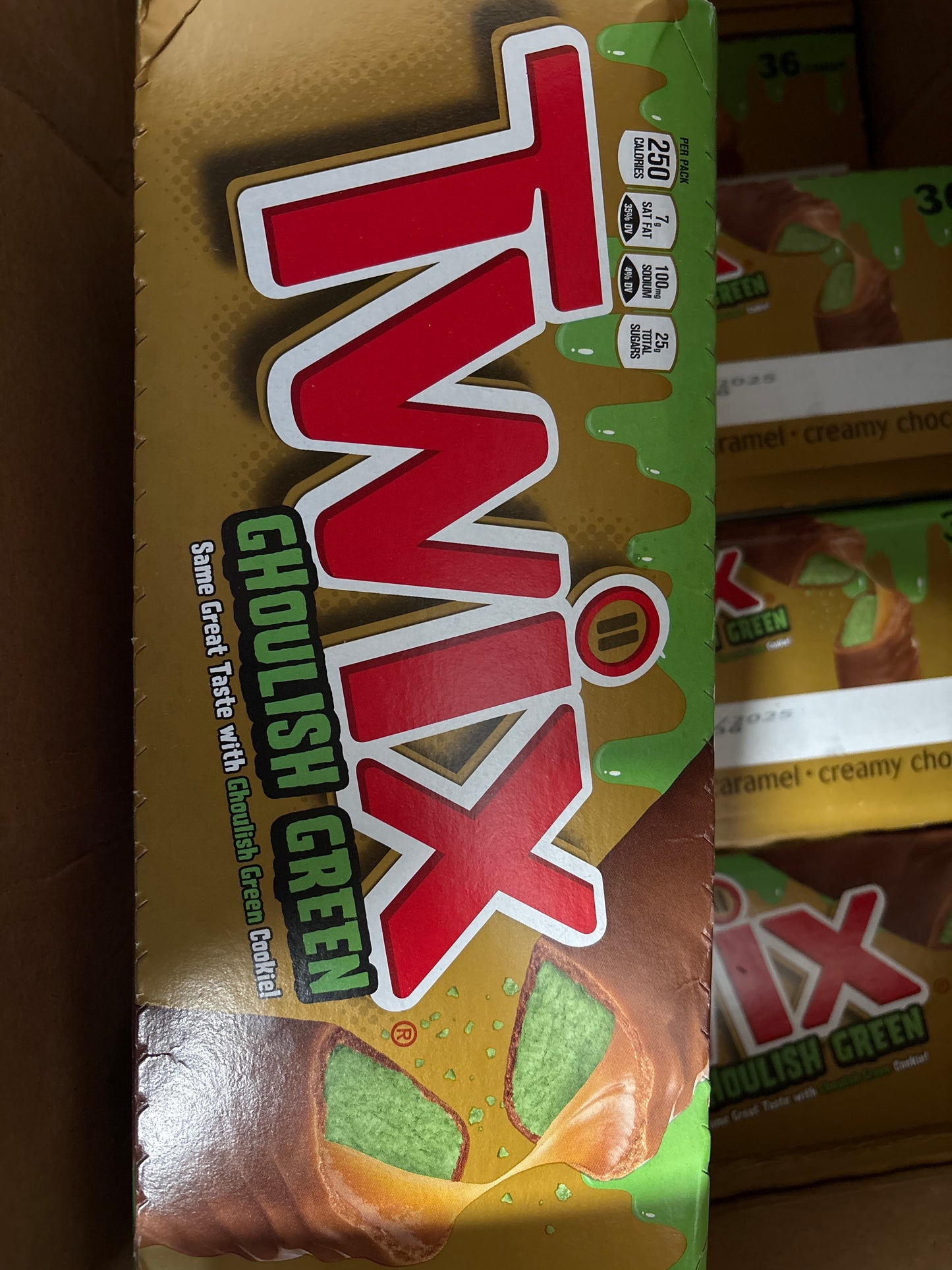 36pk Twix Green Color Edition